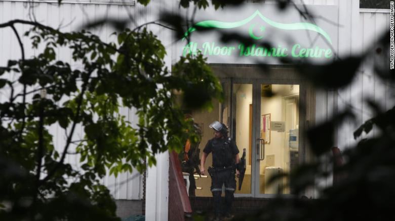 Polisi Norwegia Sebut Penembakan di Sebuah Masjid Dekat Oslo 'Upaya Aksi Teror'